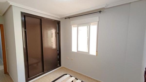Venta de piso en Barrio Avenida Habaneras - Curva de Palangre, Torrevieja
 photo 4