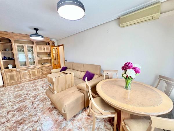 Sale of flat in Barrio Ciudad Jardín, Alicante
photo 1