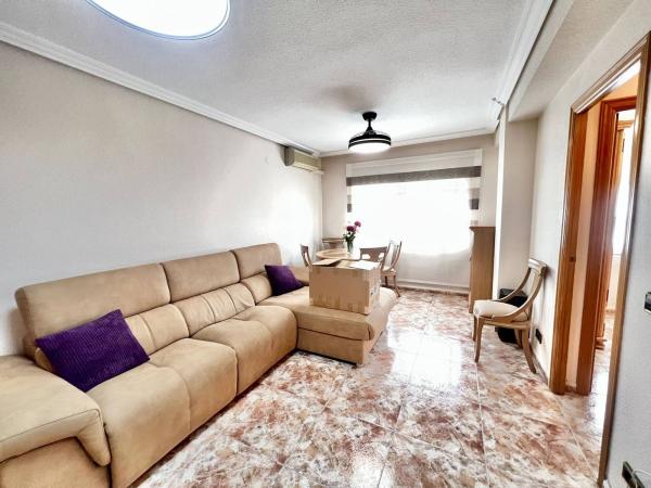 Sale of flat in Barrio Ciudad Jardín, Alicante
thumbnail 1