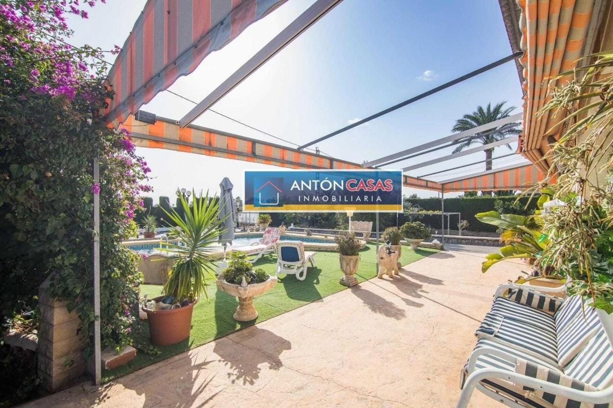 Sale of independent chalet in Algoda-Matola-Llano de San José, Elche / Elx
photo 1