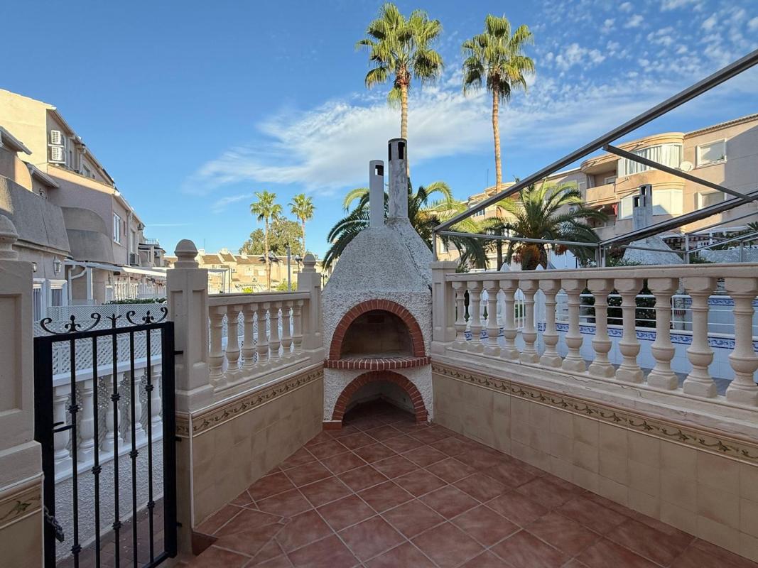Venta de chalet adosado en  Avenida de Francia , Pilar de la Horadada photo 3