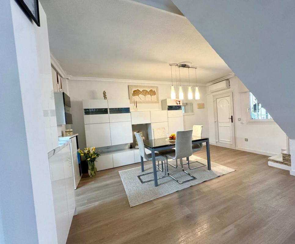 Продажа таунхауса в Urbanización Lago Jardín 2 M5, 28 B , Торревьеха photo 2