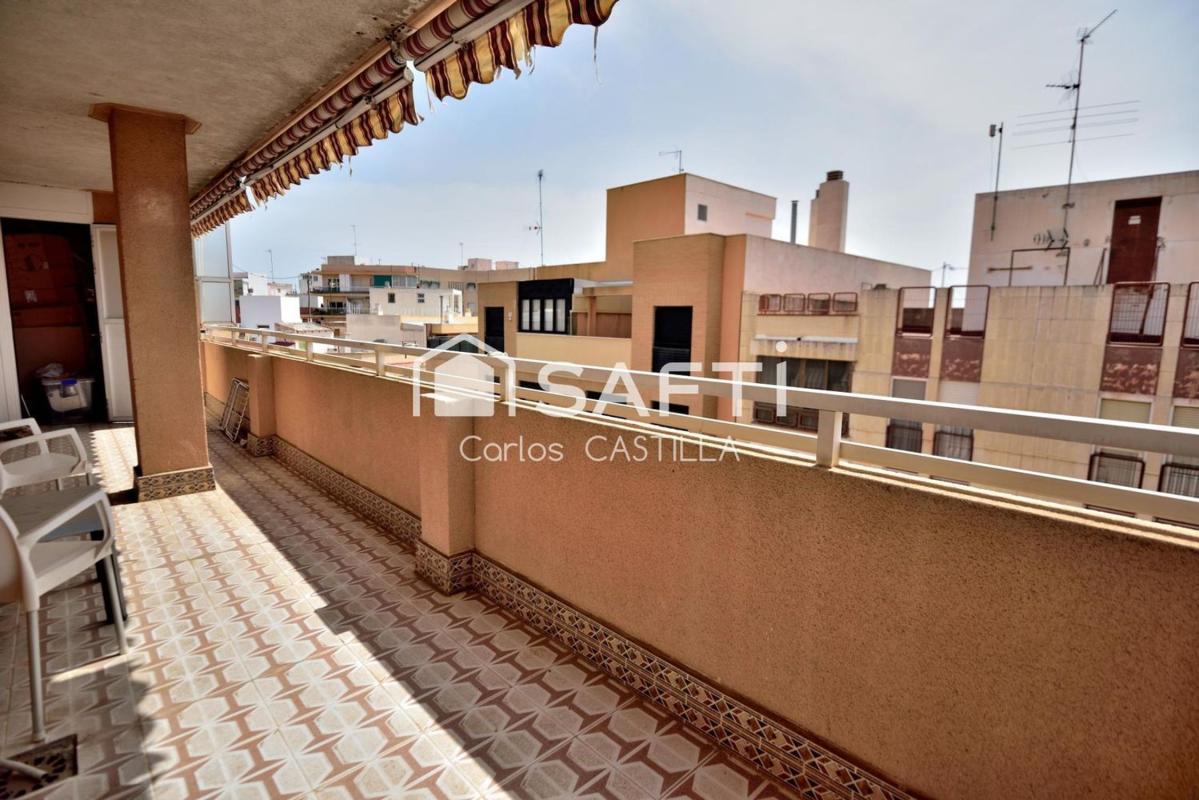 Venta de ático en Barrio Santo Domingo, Alicante / Alacant photo 5