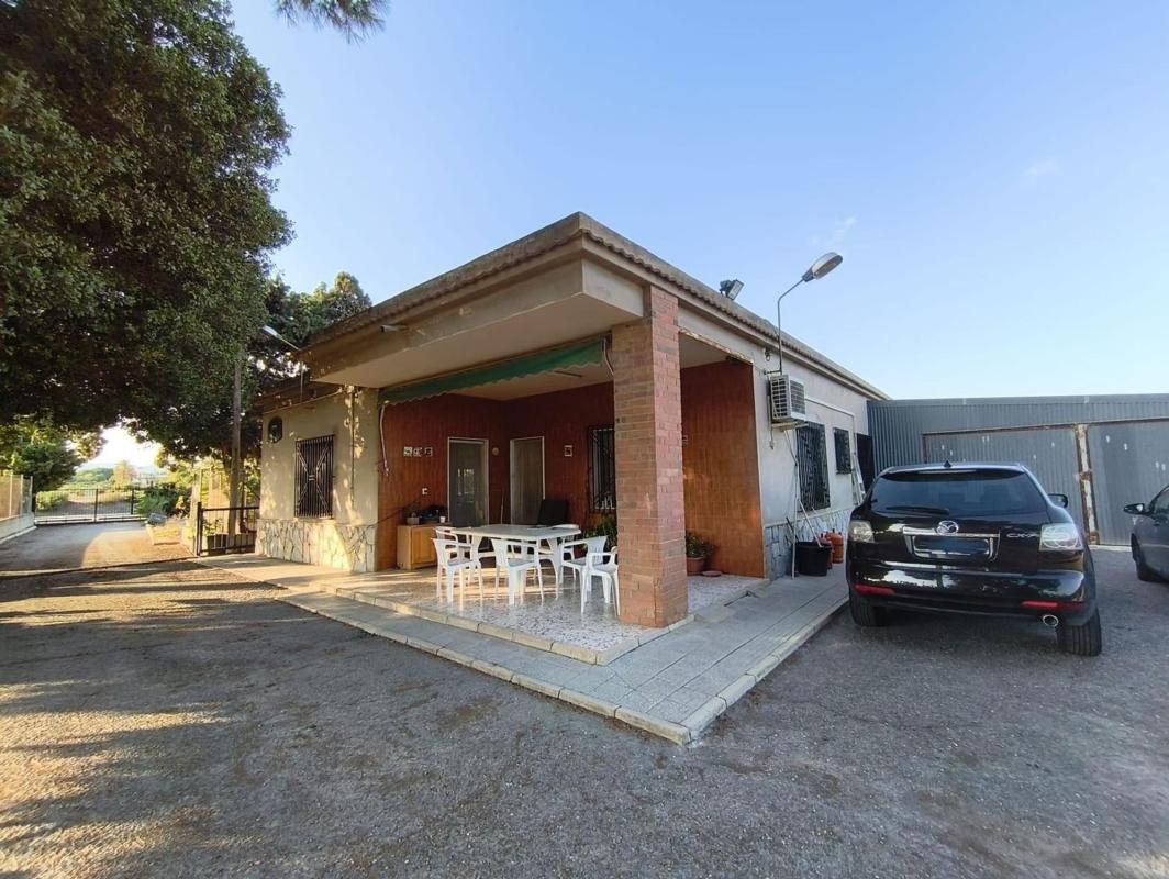 Sale of independent chalet in Algoda-Matola-Llano de San José, Elche / Elx
photo 2