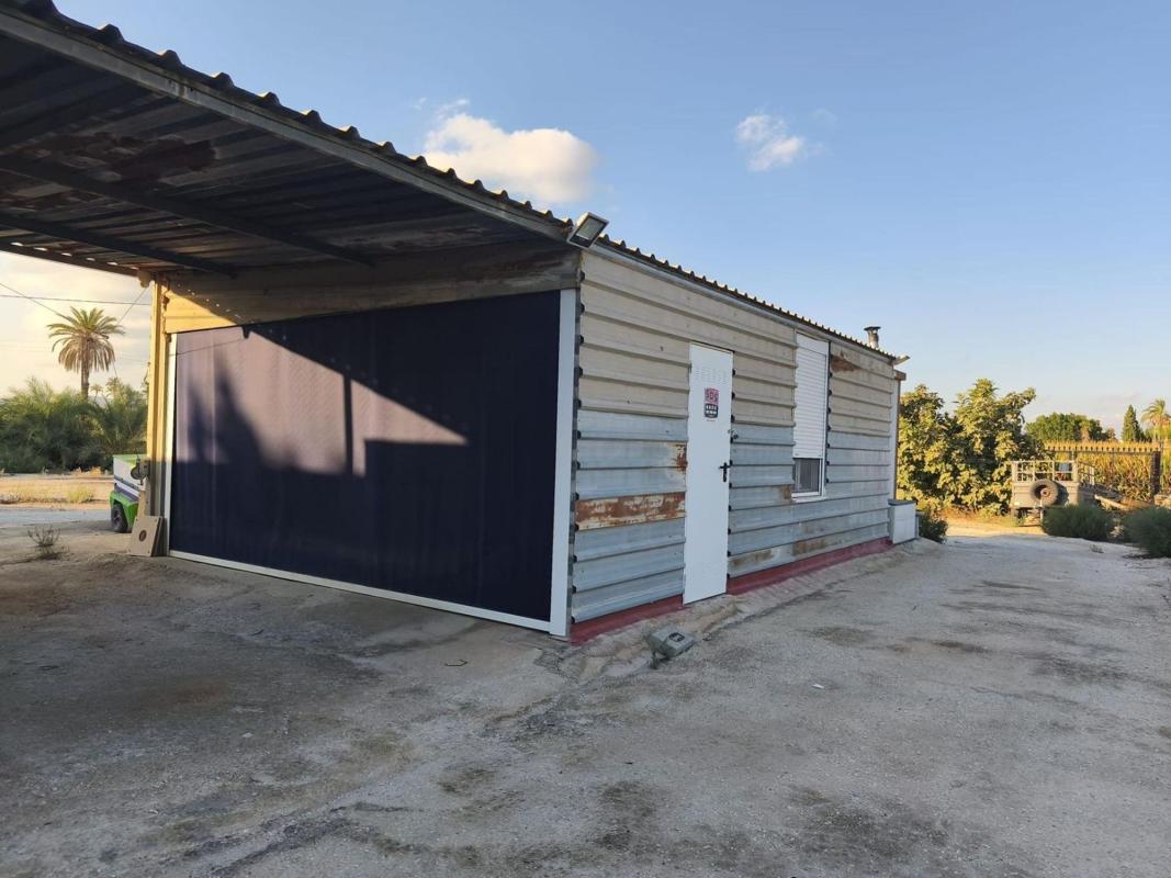 Sale of independent chalet in Algoda-Matola-Llano de San José, Elche / Elx
photo 5