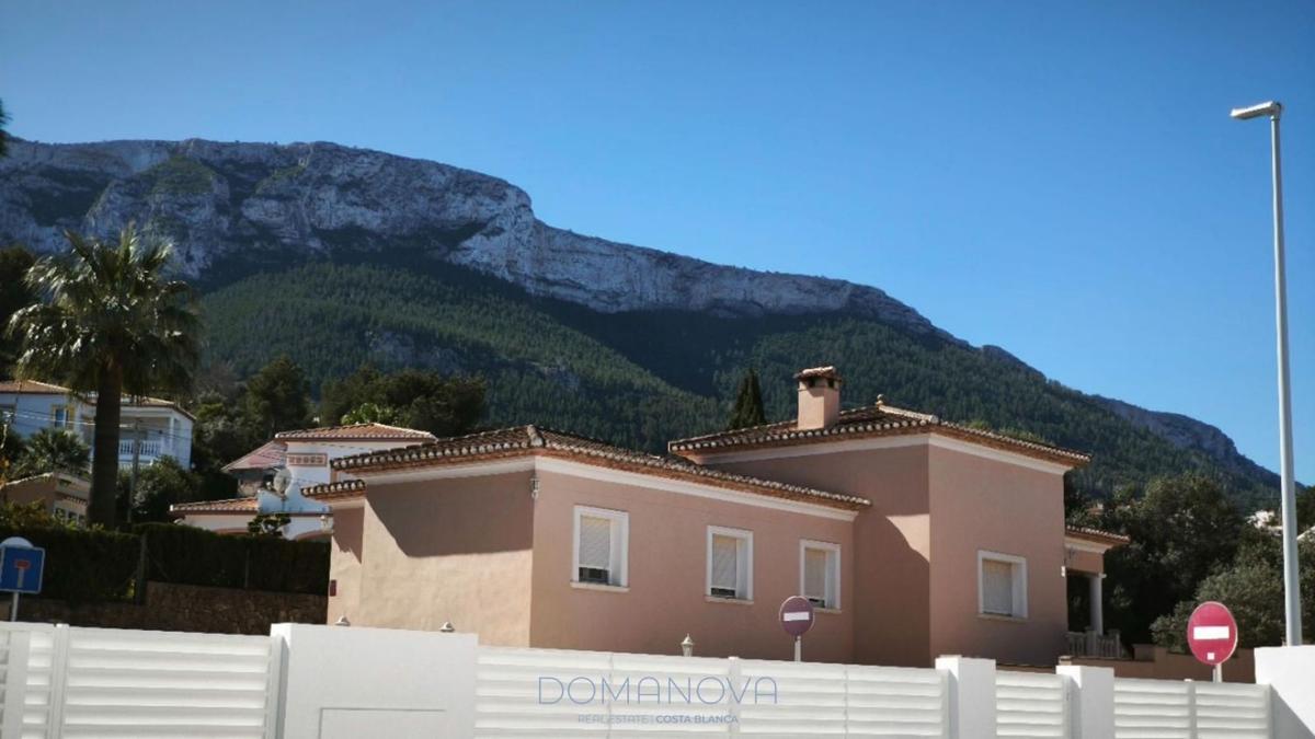 Sale of independent chalet in Camino Assagador de Cabanes, Denia
 photo 3