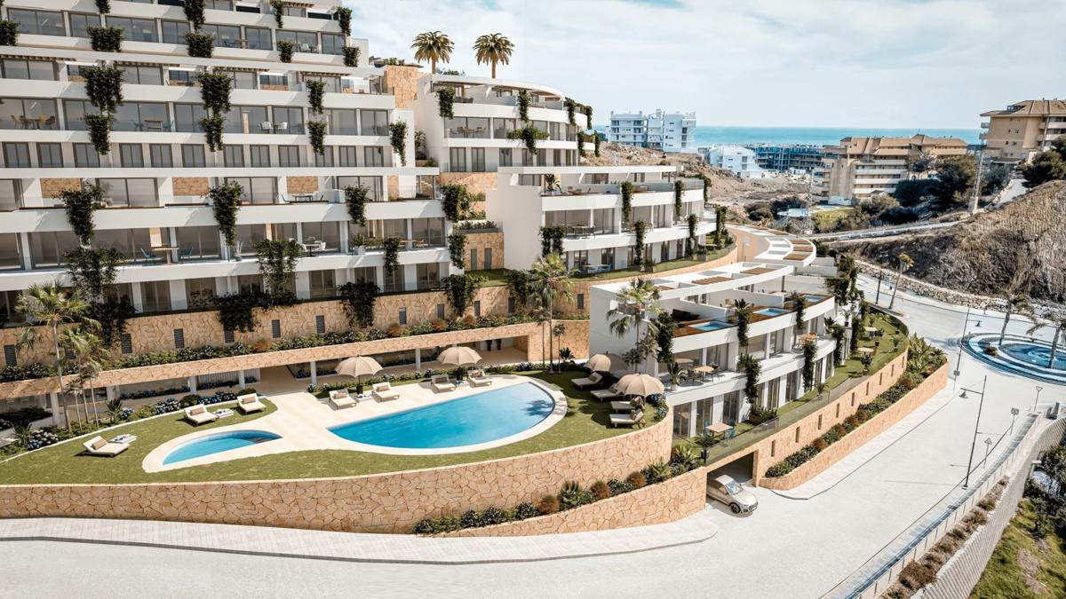 Venta de chalet adosado en Avenida fuengirola, 1 , Fuengirola photo 1