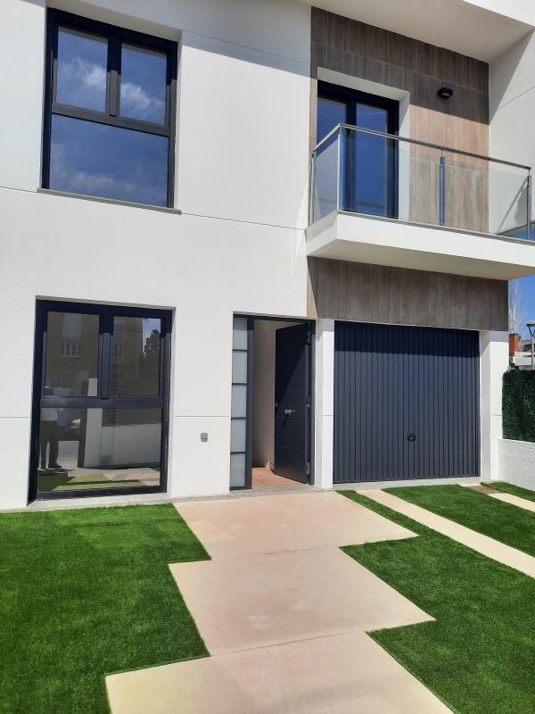New construction MORERAS HOMES in Cunit photo 3