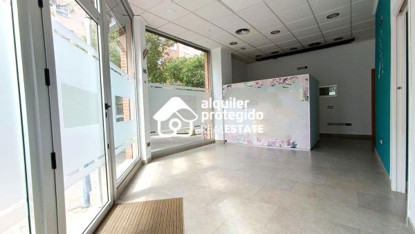Local en Barrio Altozano thumbnail 2