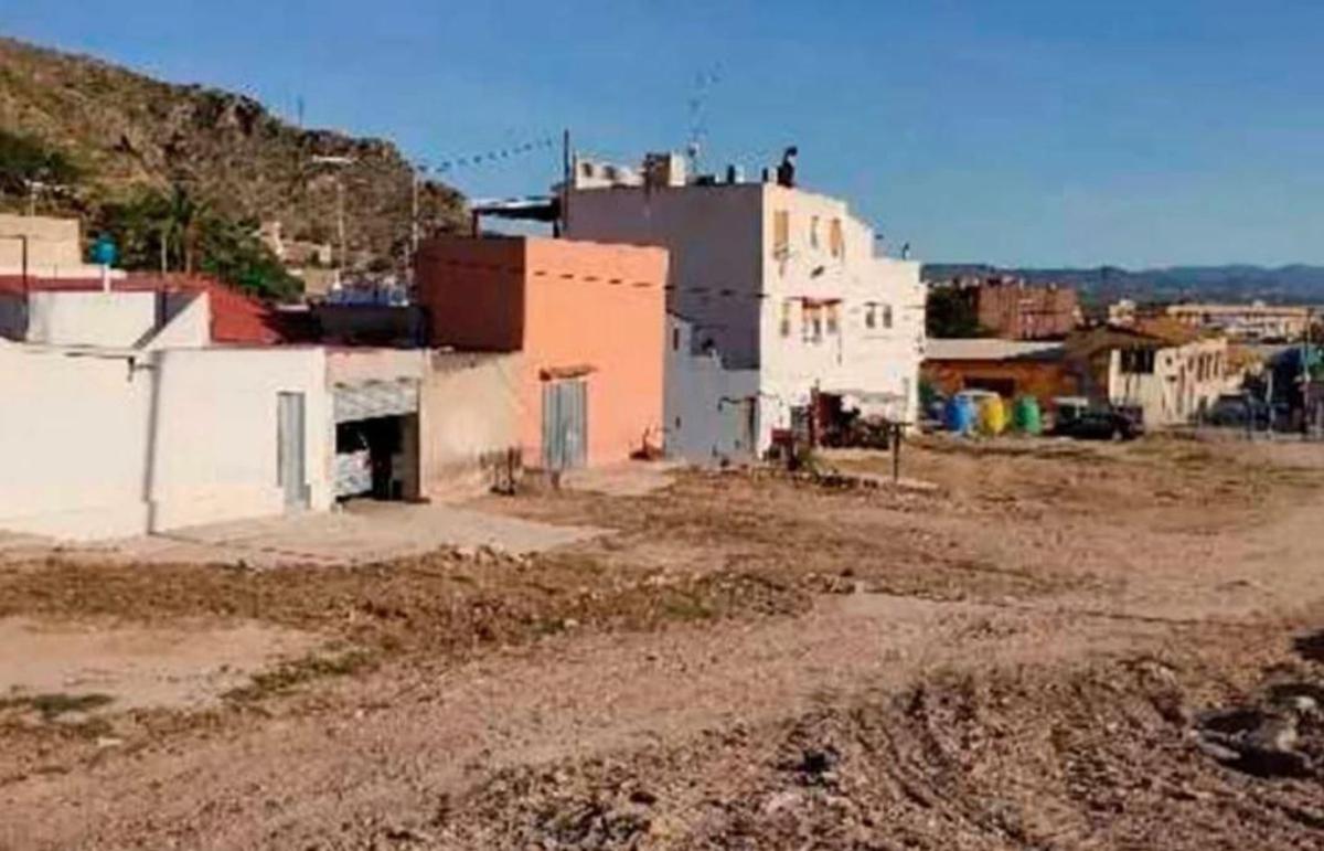 Terreno en venta en Orihuela, Alicante photo 2