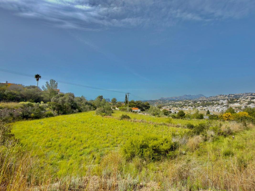 Terreno en venta en Moraira, Alicante photo 1