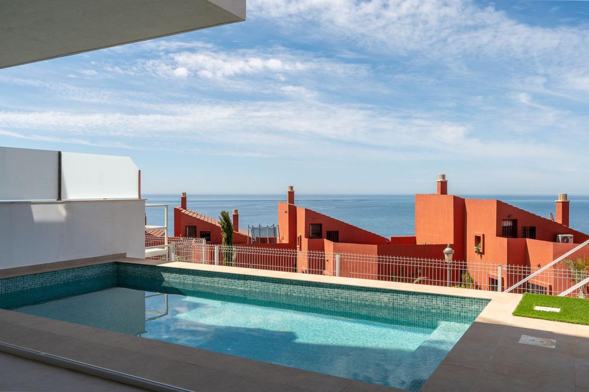 Продажа квартиры на Piso en Paseo de Tamango Hills s/n, Chaparil - Torrecilla - Punta Lara, Nerja, Нерха
photo 2