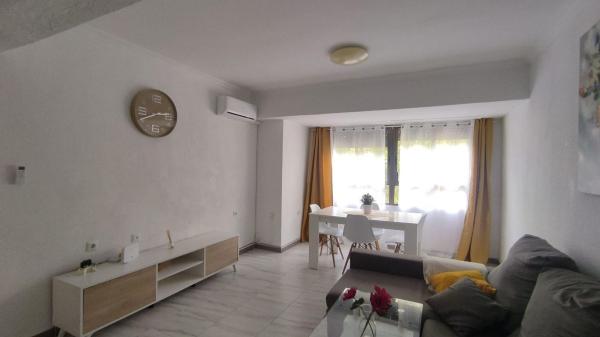 Venta de piso en Piso en Plaza Navarro Rodrigo, Benalúa, Alicante / Alacant, Alicante / Alacant
 photo 4