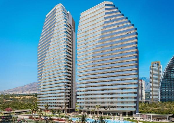 Аттик на продажу в Ático en Avenida República Argentina, Playa de Poniente, Benidorm, Бенидорм thumbnail 1