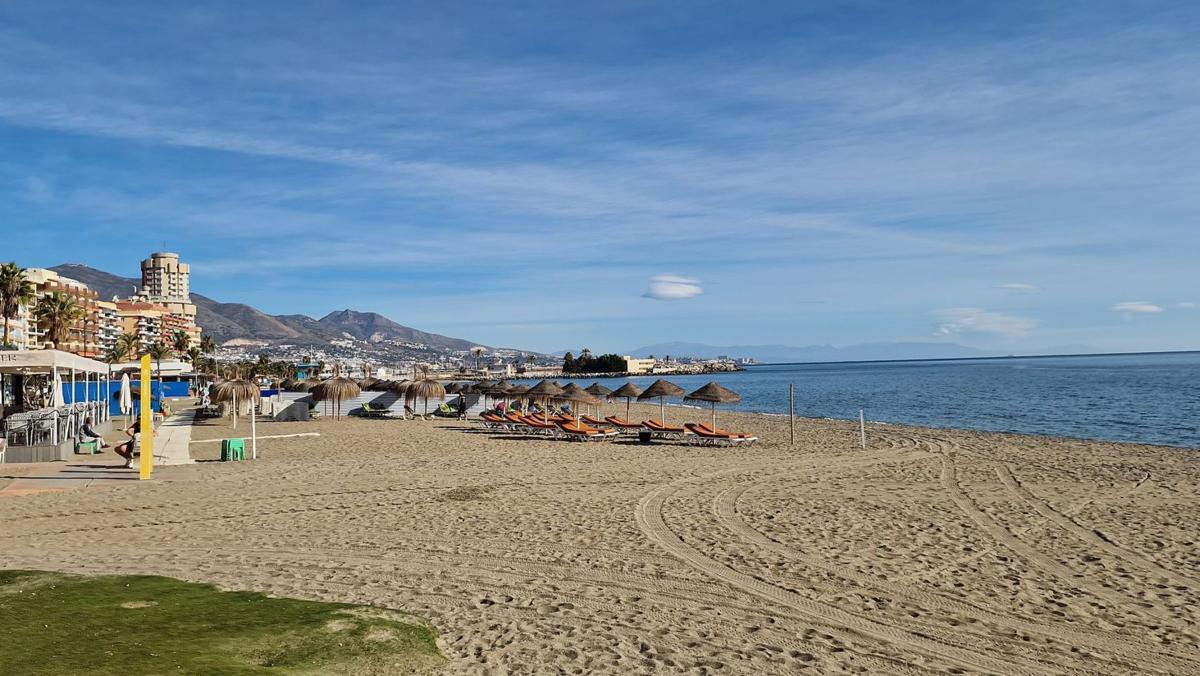 Venta de piso en Piso en Calle Rioja, 9, Centro Ciudad, Fuengirola, Fuengirola
photo 2