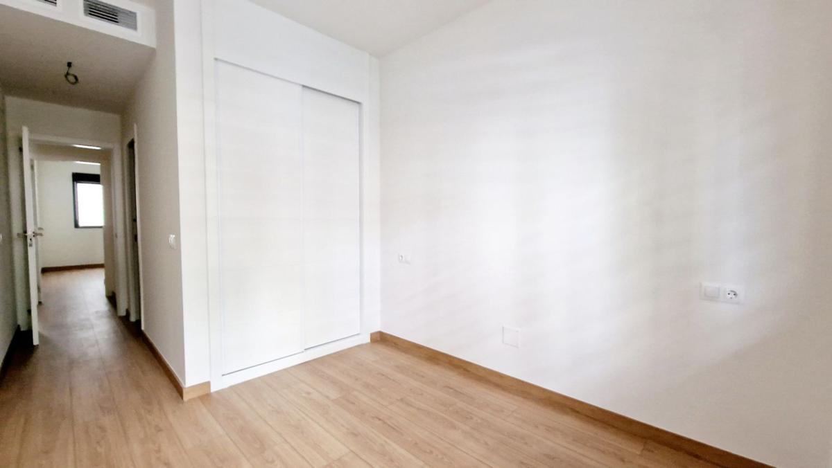 Venta de piso en Piso en Calle Rioja, 9, Centro Ciudad, Fuengirola, Fuengirola
photo 5