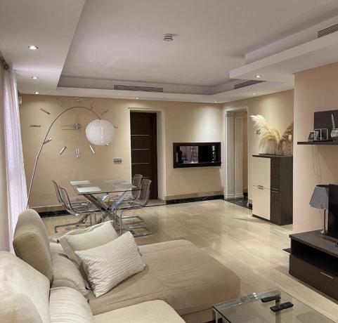 Продажа квартиры на Piso en Calle del Mare Nostrum, 42, Kempinski, Estepona, Эстепона
thumbnail 1