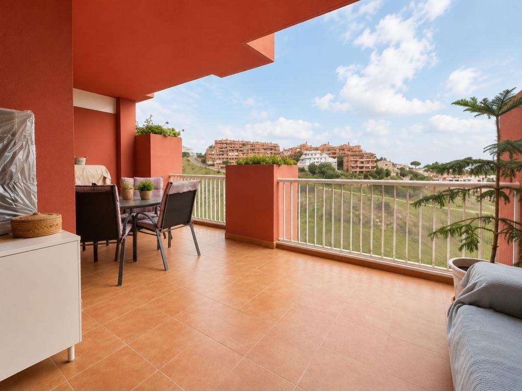 Sprzedaż mieszkania w Piso en Calle Maria de las Mercedes, Los Pacos, Fuengirola, Fuengirola
photo 1
