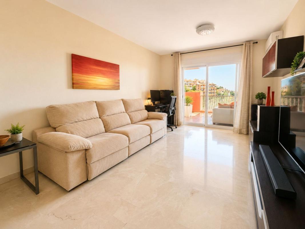 Sprzedaż mieszkania w Piso en Calle Maria de las Mercedes, Los Pacos, Fuengirola, Fuengirola
photo 5