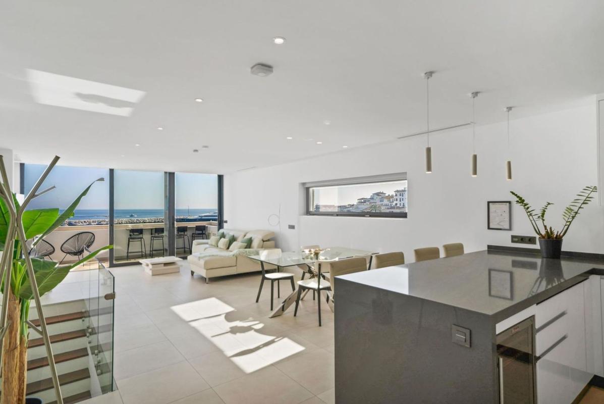 Venta de piso en Piso en Plaza de los Naranjos, Casco Antiguo, Marbella, Marbella
photo 2