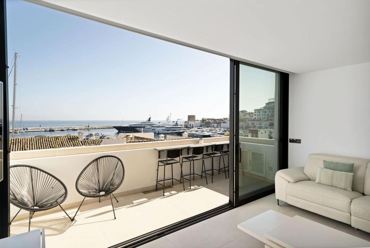 Venta de piso en Piso en Plaza de los Naranjos, Casco Antiguo, Marbella, Marbella
photo 4