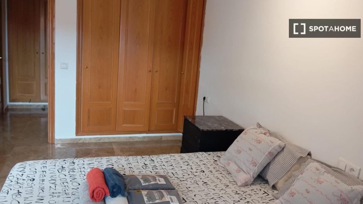 Propiedades en venta y alquiler en España photo 3
