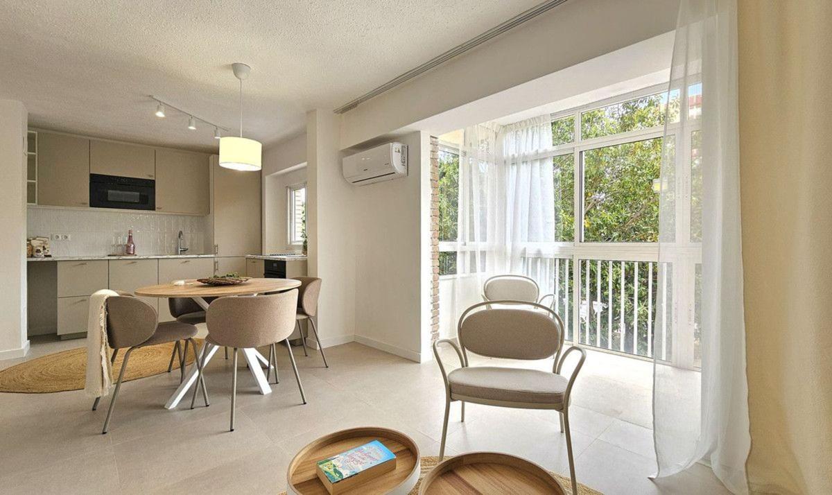 Продажа квартиры на Piso en Calle Sagitario, Arroyo de la Miel, Benalmádena, Бенальмадена
photo 1