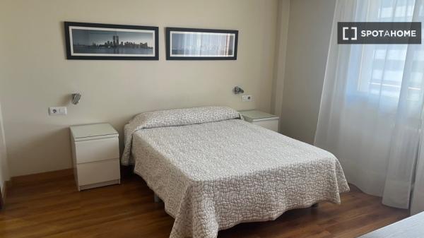 Apartment for rent in  Avenida de Alberto Alcocer , Madrid photo 4