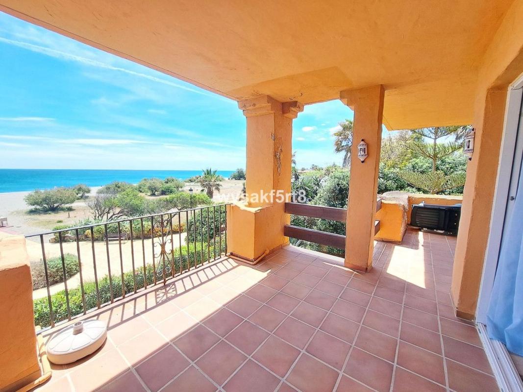 Sale of apartment in Piso en Plaza Flamencos los Urb los Flamencos, Puerto de la Duquesa, Manilva, Manilva
 photo 3