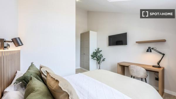 Apartment for rent in Av. de Valdemarín , Madrid thumbnail 1