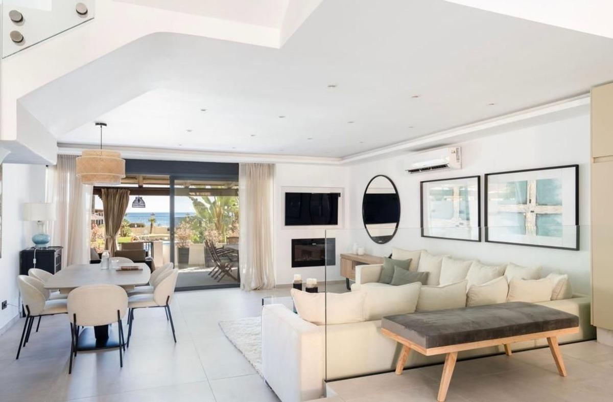 Продажа таунхауса в  Chalet adosado en Marina de Casares, Casares , Касарес photo 2