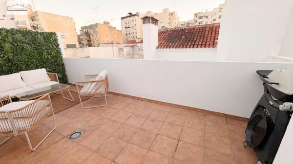 Ático en venta en  Ático en Victoria Eugenia, Málaga, Málaga photo 4