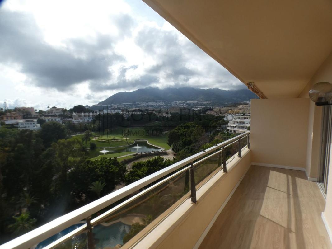 Sprzedaż mieszkania w Piso en Ronda del Golf Este, 17, Hacienda Torrequebrada, Benalmádena, Benalmádena
photo 2