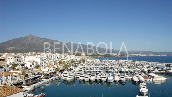 Venta de piso en Piso en Puerto Banus s/n, Puerto Banús, Marbella, Marbella
 photo