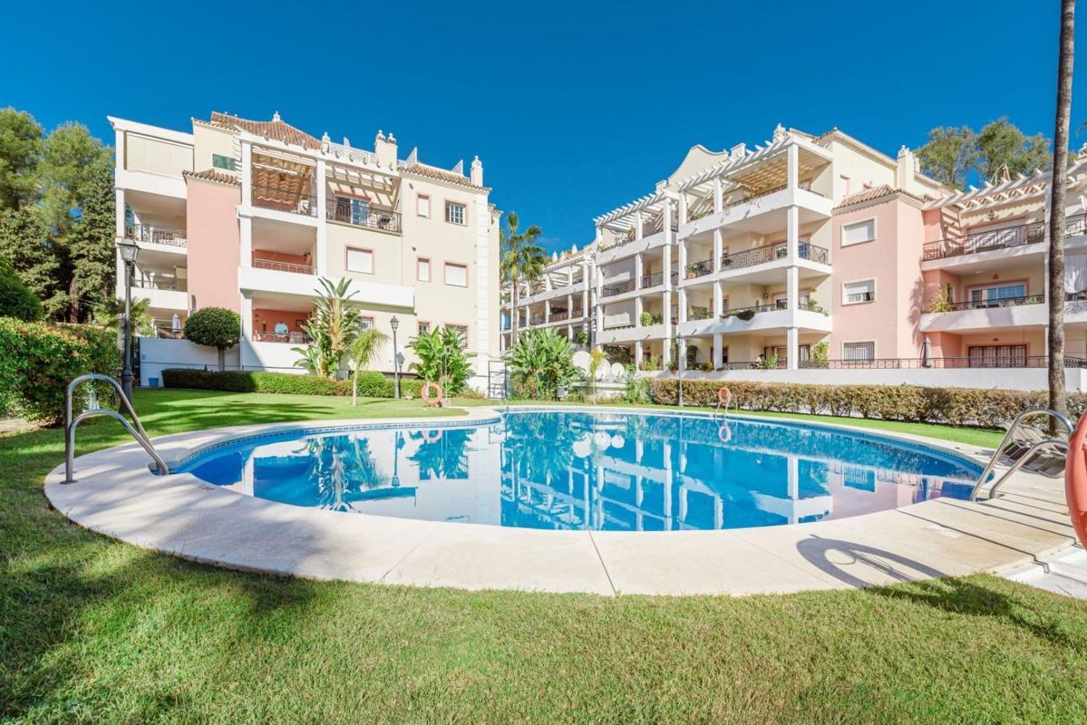 Продажа квартиры на Piso en Avenida del Prado, 69, Las Brisas, Marbella, Марбелла
photo 1