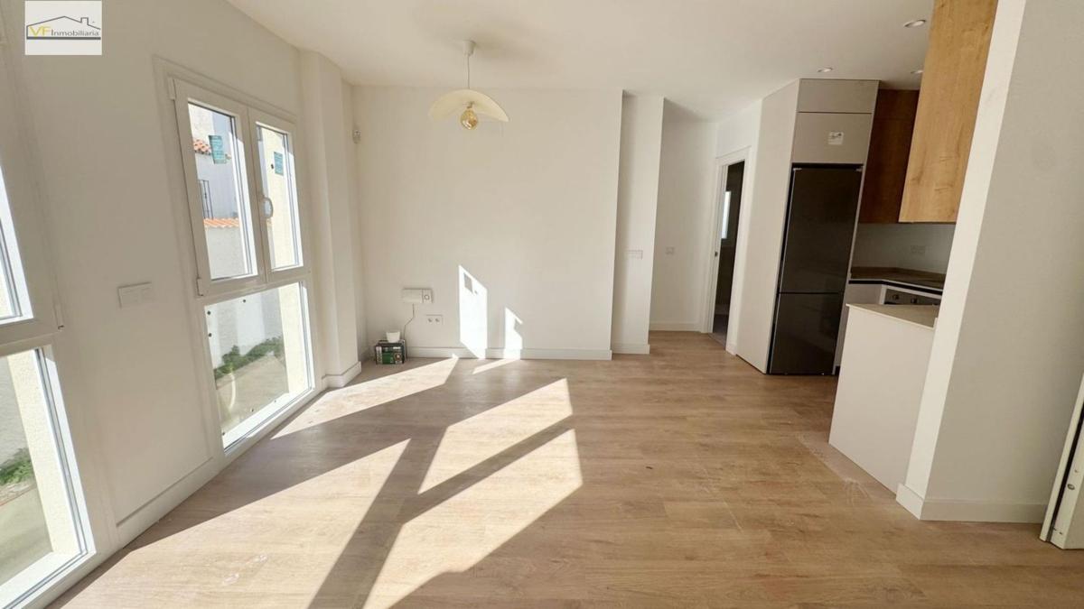 Продажа квартиры на Piso en Calle Francisco de Quevedo, Montemar, Torremolinos, Торремолинос
photo 3