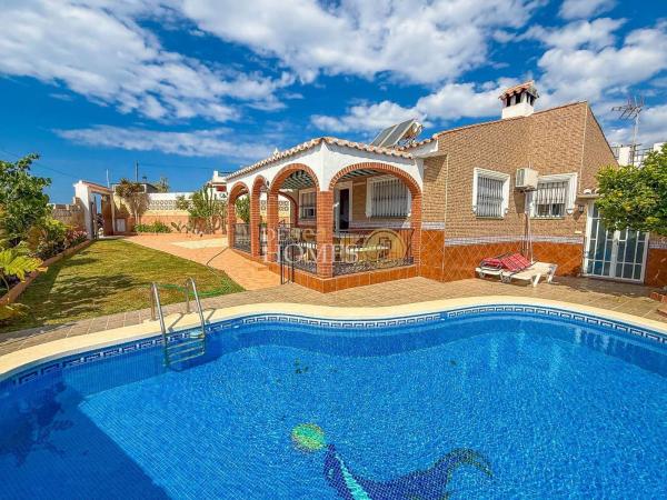Casa o chalet independiente en Calle Romeral Alto, Avda Pescia - Ctra de Frigiliana, Nerja photo 1