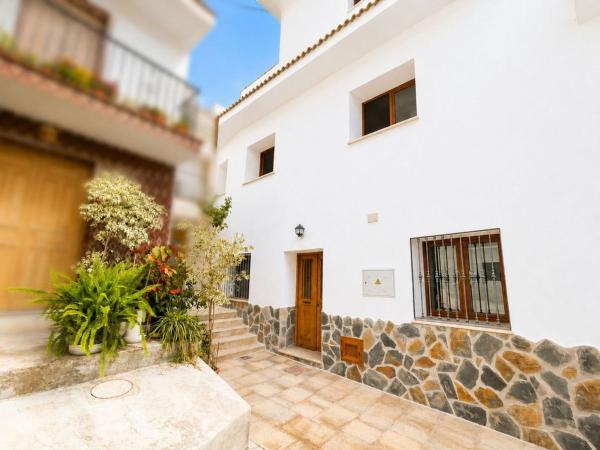 Chalet adosado en Guaro photo 1