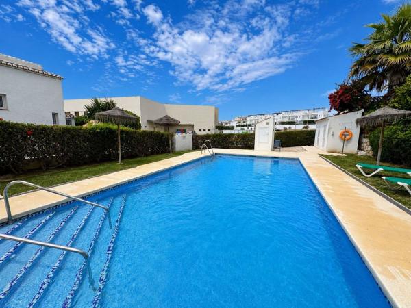 Chalet pareado en Calle Ana Maria de Calypso, Sitio de Calahonda, Mijas photo 2