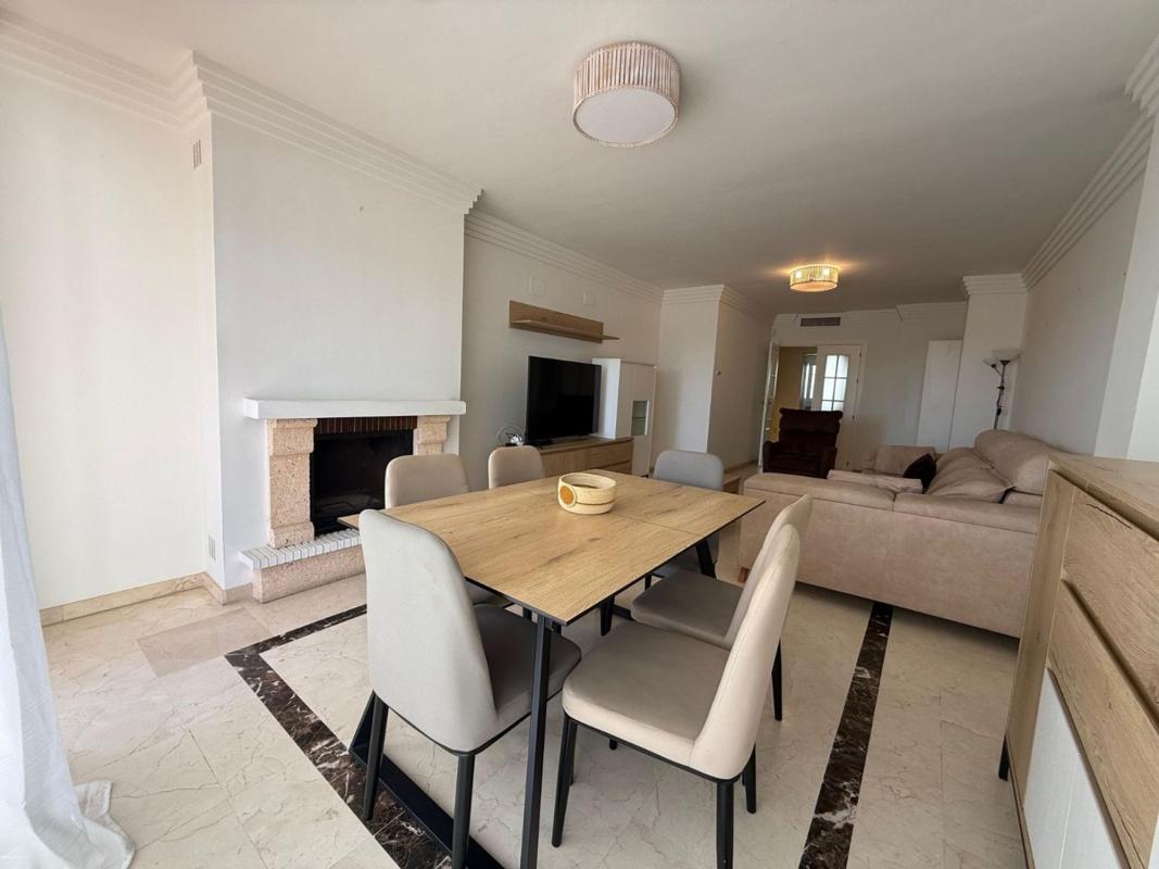 Продажа квартиры на Piso en Avenida de la Alcudia, Rio Real, Marbella, Марбелла
 photo 4