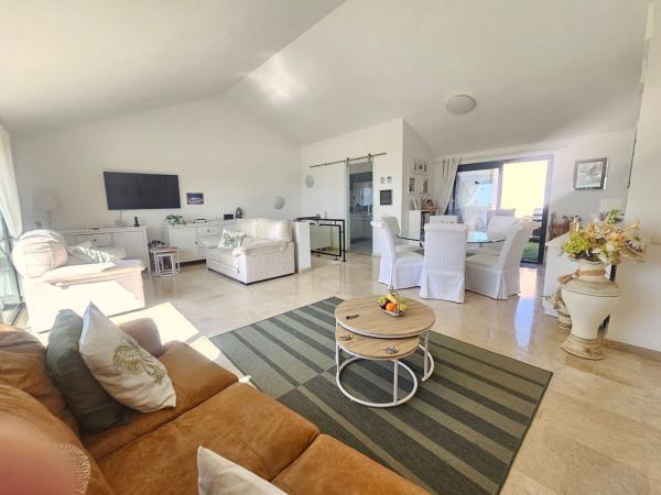 Venta de piso en Piso en Jose Orbaneja Calahonda, 67, Sitio de Calahonda, Mijas, Mijas
 photo 3