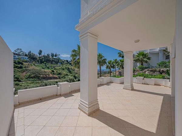 Venta de piso en Piso en Calle Auriga, Los Naranjos, Marbella, Marbella
photo 1