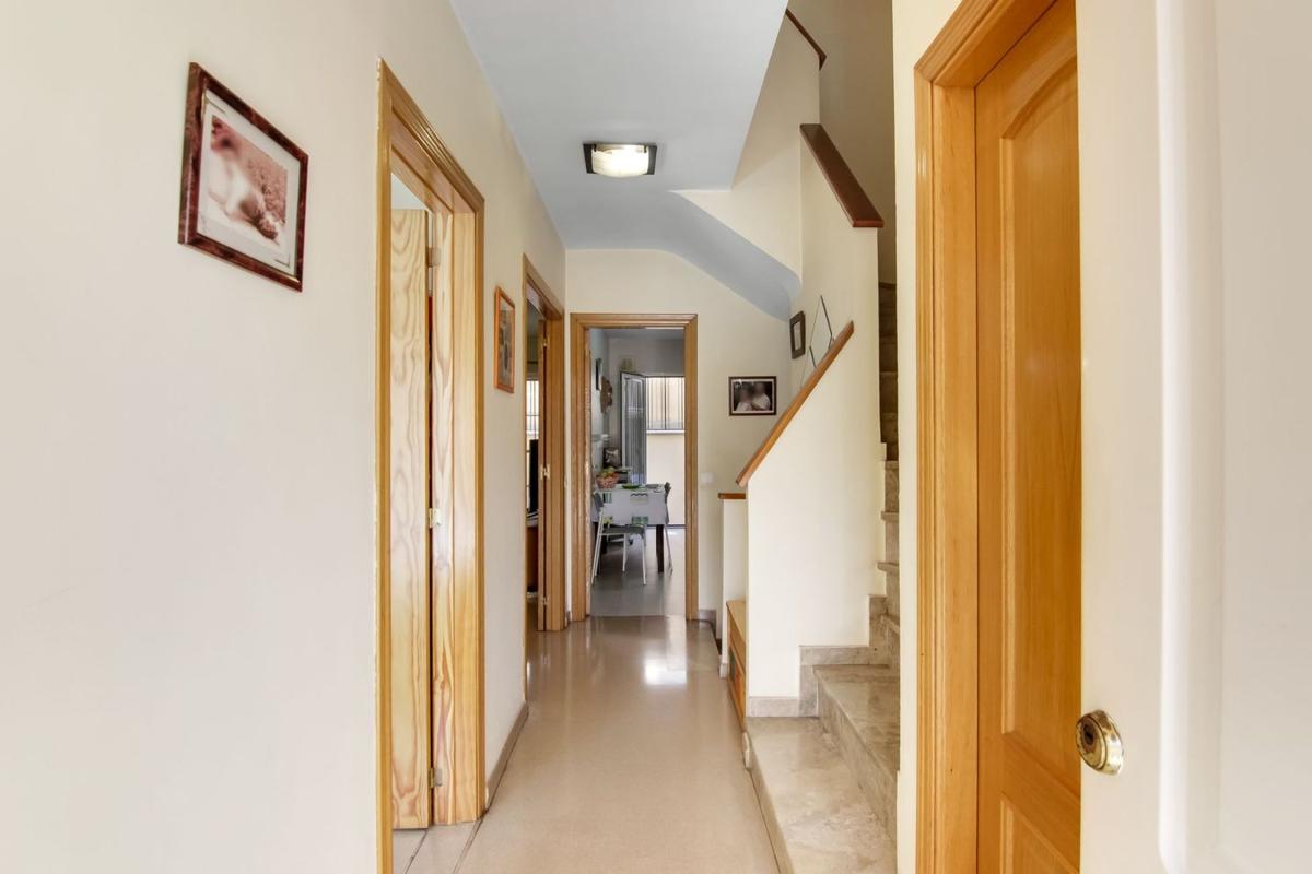 Sale of townhouse in Chalet adosado en CL Flor De Loto, Campanillas, Málaga , Málaga photo 5