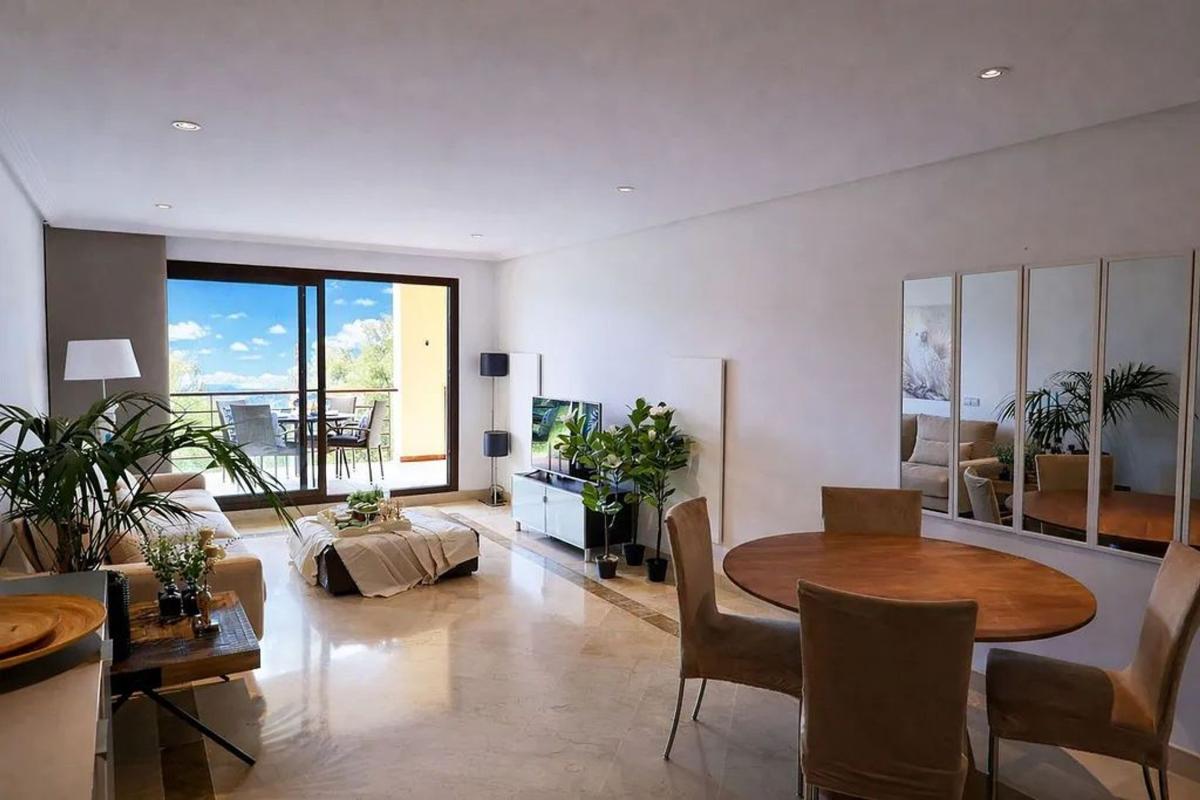 Продажа квартиры на Piso en Los Pinos, 3, Los Arqueros-Puerto del Almendro, Benahavís, Бенахавис
photo 1