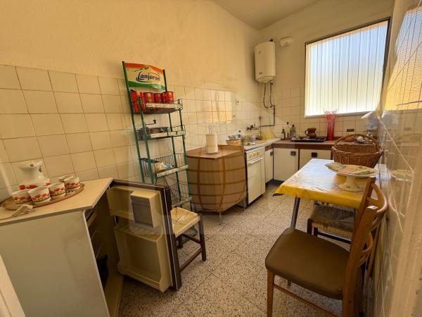 Sale of flat in Piso en Calle Alférez Beltrán Monchón, Carranque - Haza Cuevas, Málaga, Málaga
 photo 4