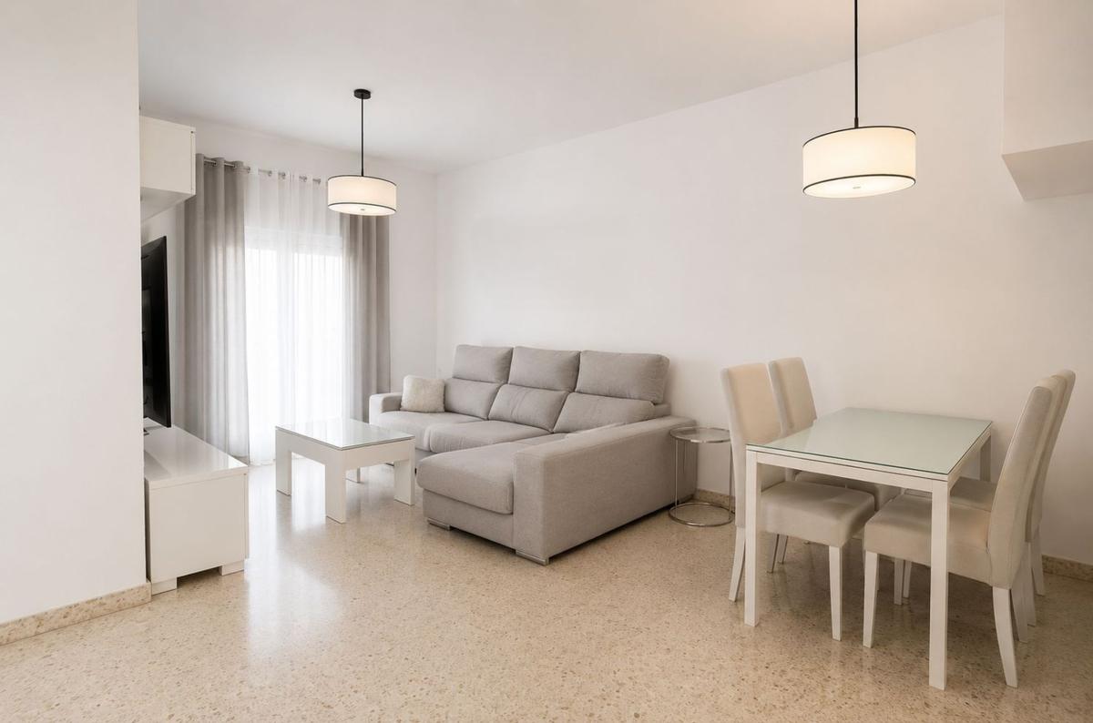 Sale of townhouse in Chalet adosado en Parque Central, Estepona , Estepona photo 1