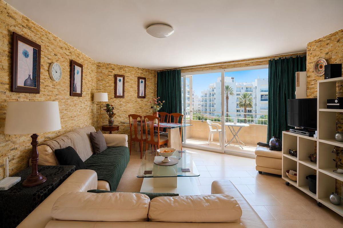 Sprzedaż mieszkania w Piso en Calle Joaquín Blume, 5, Las Gaviotas, Fuengirola, Fuengirola
photo 3