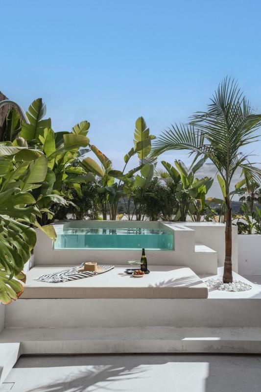 Продажа таунхауса в Chalet adosado en Urbanizacion n Andalucia 1g, 9, Los Naranjos, Marbella , Марбелла photo 1