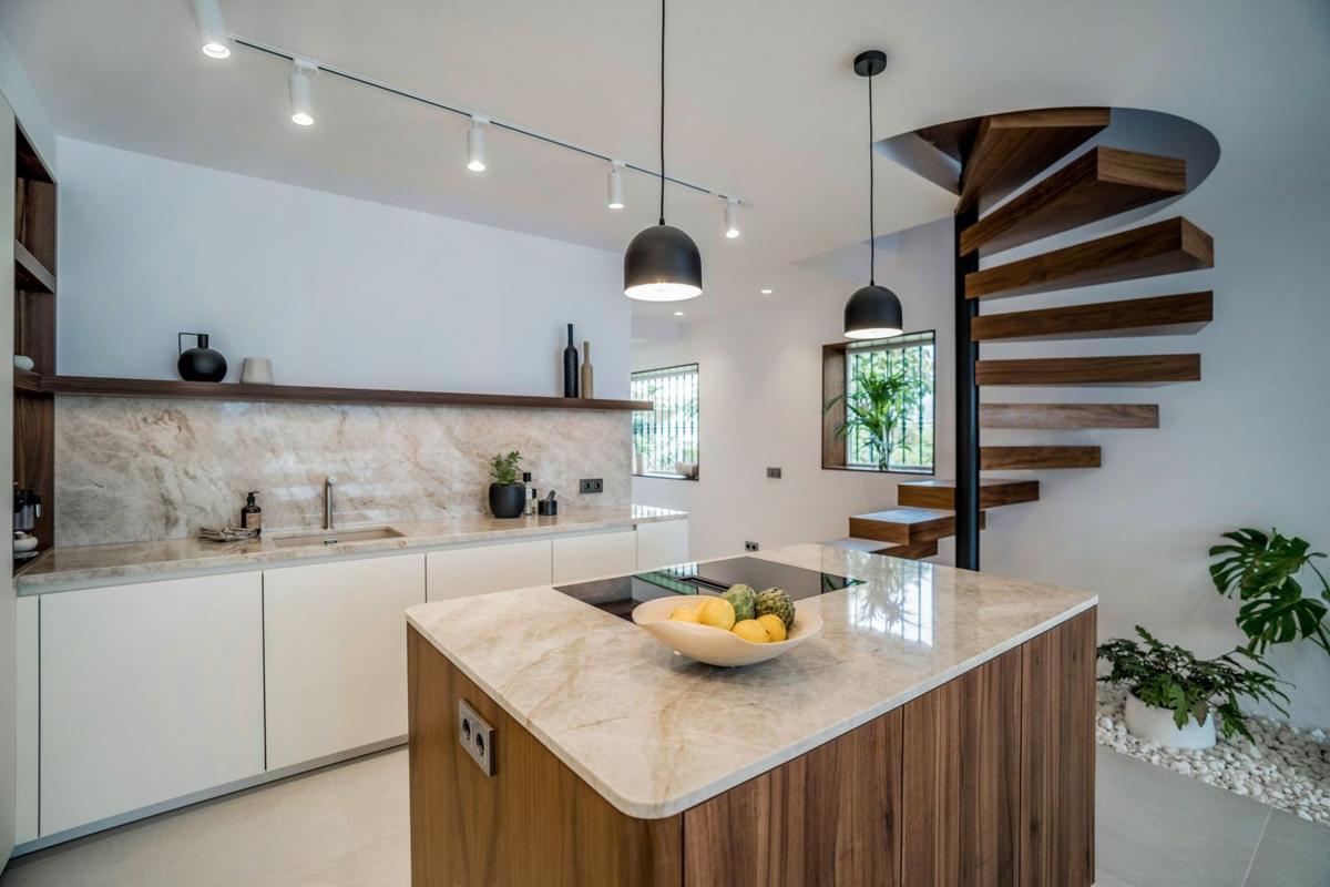Продажа таунхауса в Chalet adosado en Urbanizacion n Andalucia 1g, 9, Los Naranjos, Marbella , Марбелла photo 5