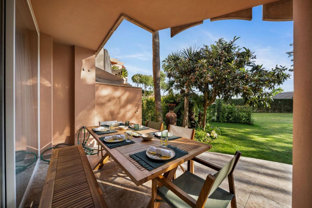 Sprzedaż mieszkania w Piso en Los Naranjos, Marbella, Marbella
 photo 2
